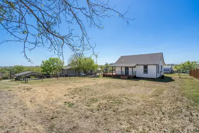 302 N Austin Street, Coupland, TX 78615 - Photo 6