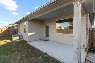 109 Finley Rae Dr, Georgetown, TX 78626 - Photo 22