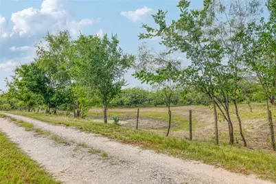 200 Armstrong Road, Lockhart, TX 78644 - Photo 14