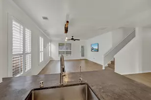 2043 Nevada St, San Marcos, TX 78666 - Photo 10