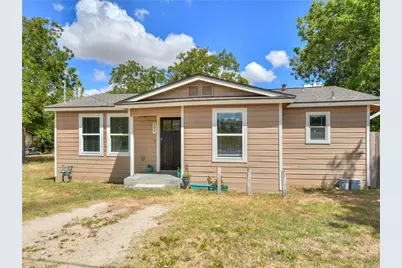 504 W 2nd Street, Elgin, TX 78621 - Photo 8