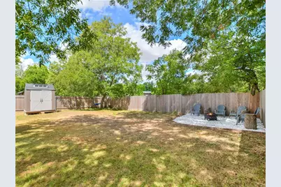 504 W 2nd Street, Elgin, TX 78621 - Photo 10
