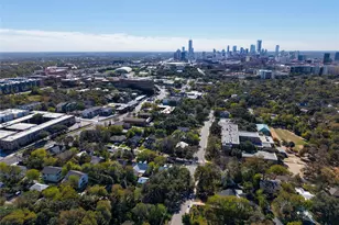 3407 Hampton Rd, Austin, TX 78705 - Photo 10