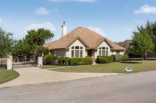 691 Broken Lance Dr, Dripping Springs, TX 78620 - Photo 2