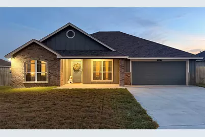 1047 Fieldstone Drive, Lampasas, TX 76550 - Photo 1