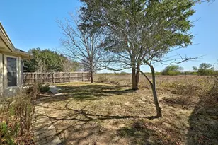 226 Sunshadow Dr, Lockhart, TX 78644 - Photo 32