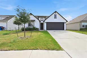 326 N Richland Dr, Lockhart, TX 78644 - Photo 1
