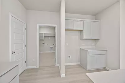 206 Hornet Street, Elgin, TX 78621 - Photo 14