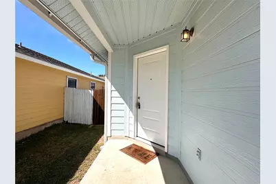 5604 Man O War Stretch Drive, Del Valle, TX 78617 - Photo 4