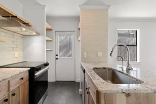 912 1/2 E 50th St, Austin, TX 78751 - Photo 6