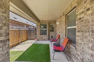 328 Lightcliff St, Hutto, TX 78634 - Photo 34