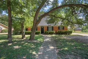 421 Forrest Ln, Corsicana, TX 75110 - Photo 2