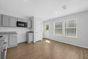 7433 Aspen Brook Dr, Austin, TX 78744 - Photo 12