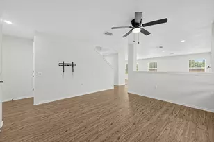 7433 Aspen Brook Dr, Austin, TX 78744 - Photo 8