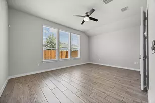 8317 Donnelley Dr, Austin, TX 78744 - Photo 20