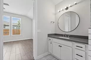 8317 Donnelley Dr, Austin, TX 78744 - Photo 24