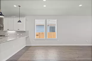 8317 Donnelley Dr, Austin, TX 78744 - Photo 10