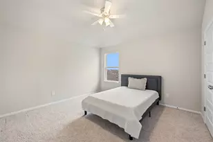 408 Black Opal Dr, Jarrell, TX 76537 - Photo 16