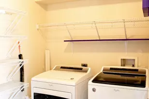 135 Holmstrom St, Hutto, TX 78634 - Photo 10