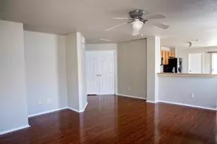 135 Holmstrom St, Hutto, TX 78634 - Photo 2