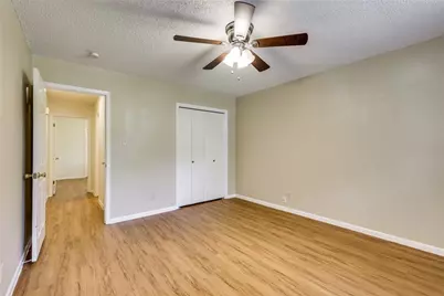 12401 Knoll Ridge Drive, Austin, TX 78758 - Photo 18