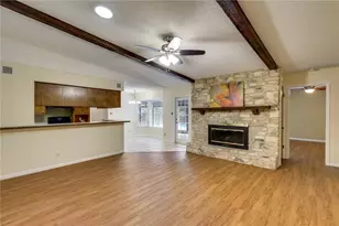 12401 Knoll Ridge Dr, Austin, TX 78758 - Photo 4