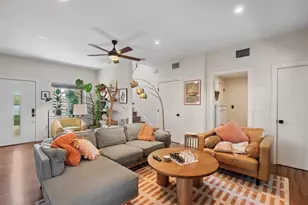 2205 S L Davis Ave, Austin, TX 78702 - Photo 10