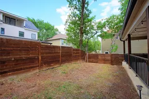 2205 S L Davis Ave, Austin, TX 78702 - Photo 30