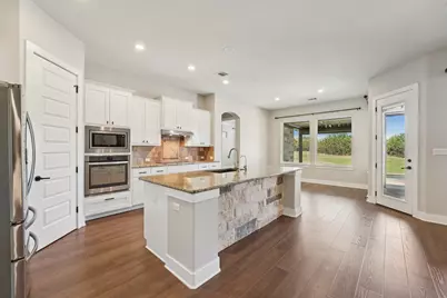 124 Sunrise Circle, Liberty Hill, TX 78642 - Photo 10