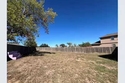 501 Cibolo Creek Drive, Kyle, TX 78640 - Photo 18