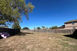 501 Cibolo Creek Dr, Kyle, TX 78640 - Photo 18