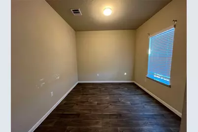 501 Cibolo Creek Drive, Kyle, TX 78640 - Photo 4