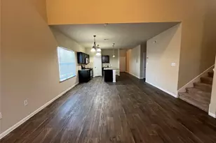 501 Cibolo Creek Dr, Kyle, TX 78640 - Photo 6