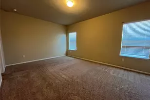 501 Cibolo Creek Dr, Kyle, TX 78640 - Photo 8