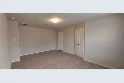 1556 Birmingham Dr Drive, Seguin, TX 78155 - Photo 14