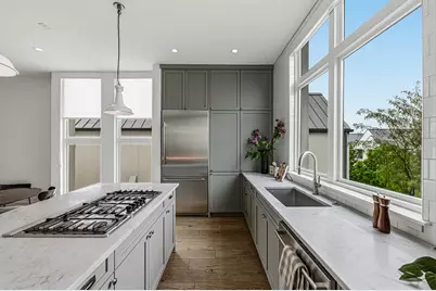 2512 Watkins Way, Austin, TX 78746 - Photo 8