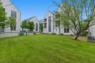 2512 Watkins Wy, Austin, TX 78746 - Photo 36