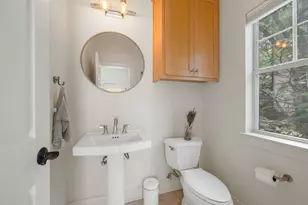 601 Upson St, Austin, TX 78703 - Photo 12
