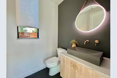 1901 Hamilton Avenue, Austin, TX 78702 - Photo 8