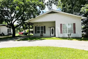 208 E 20th St, Cameron, TX 76520 - Photo 16