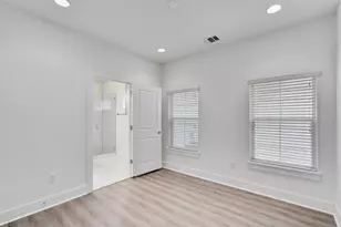 1006 Muse Ln, Austin, TX 78702 - Photo 6