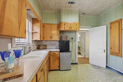 514 S Main Street, Lockhart, TX 78644 - Photo 8