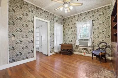 514 S Main Street, Lockhart, TX 78644 - Photo 6