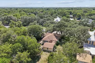 514 S Main St, Lockhart, TX 78644 - Photo 18