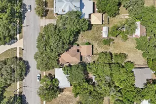 514 S Main St, Lockhart, TX 78644 - Photo 36