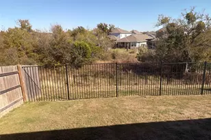 129 Tall Grass Dr, Georgetown, TX 78628 - Photo 18