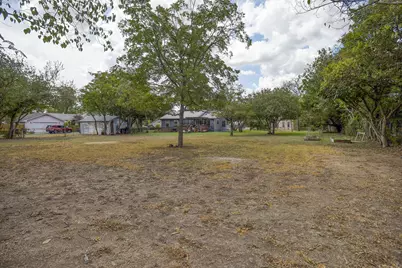 1401 Hill Street, Bastrop, TX 78602 - Photo 26