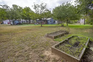 1401 Hill St, Bastrop, TX 78602 - Photo 24