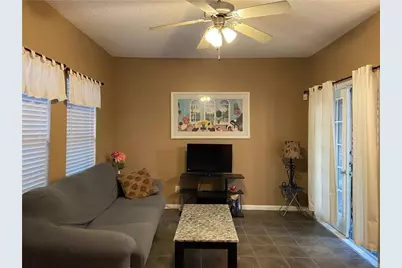 712 W 21st Street #303, Austin, TX 78705 - Photo 4