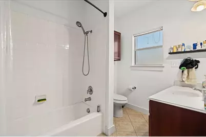 3304 E 5th Street #B, Austin, TX 78702 - Photo 10